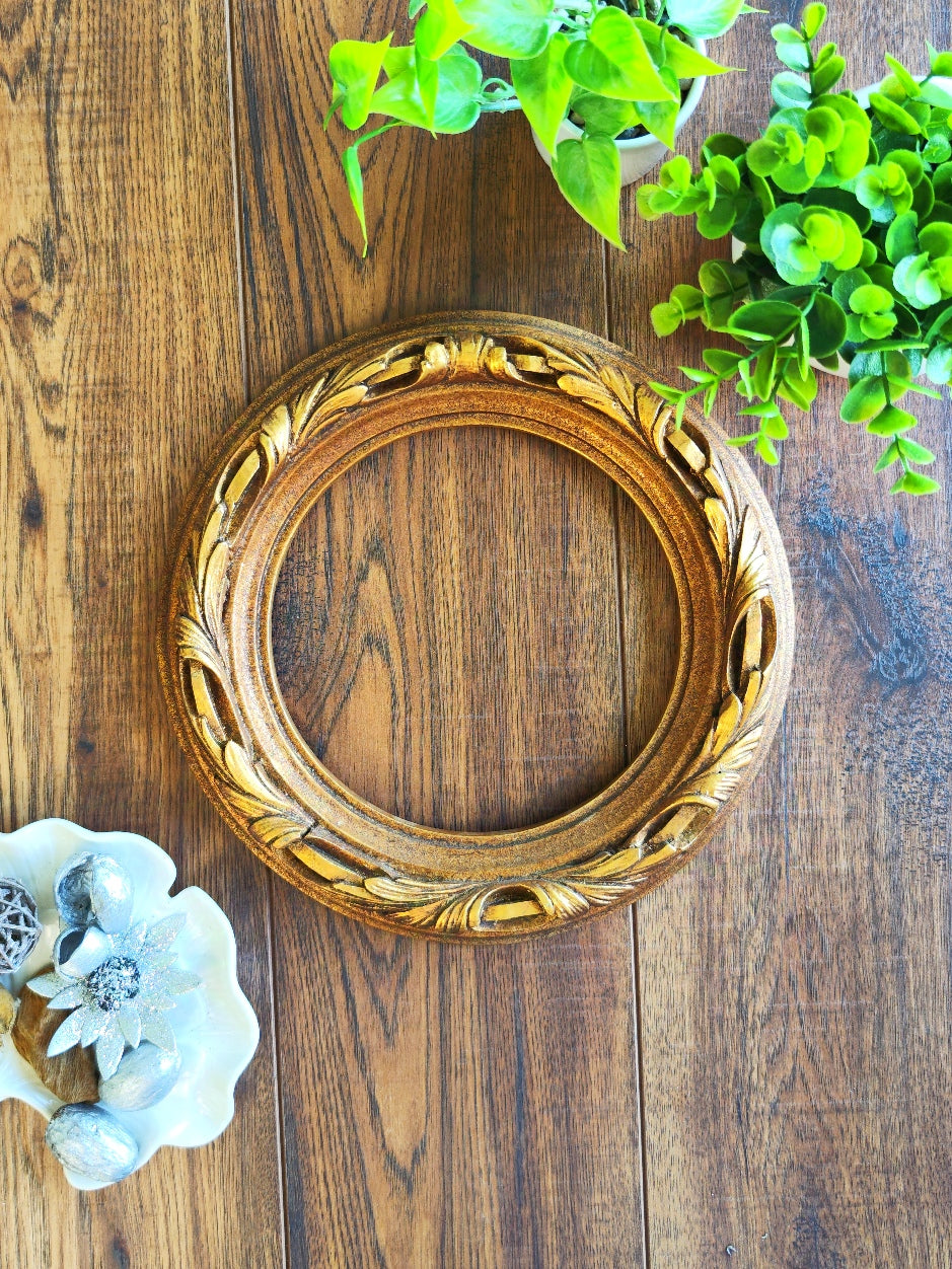 Circular wrapped leaves vintage wooden picture frame with gold leaf and bronze finish