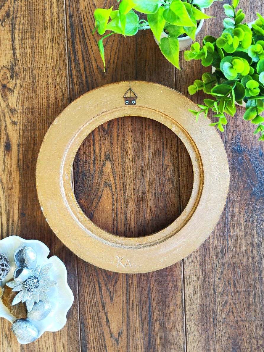 Circular wrapped leaves vintage wooden picture frame with gold leaf and bronze finish