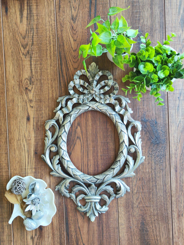 vintage picture frame photo vintage, French Bow Ornament, silver